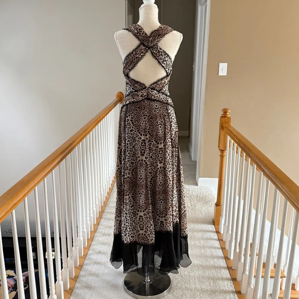 Mandalay Evening Gown Grey Leopard Print Silk V-Neck Maxi Evening Dress - Picture 6 of 16